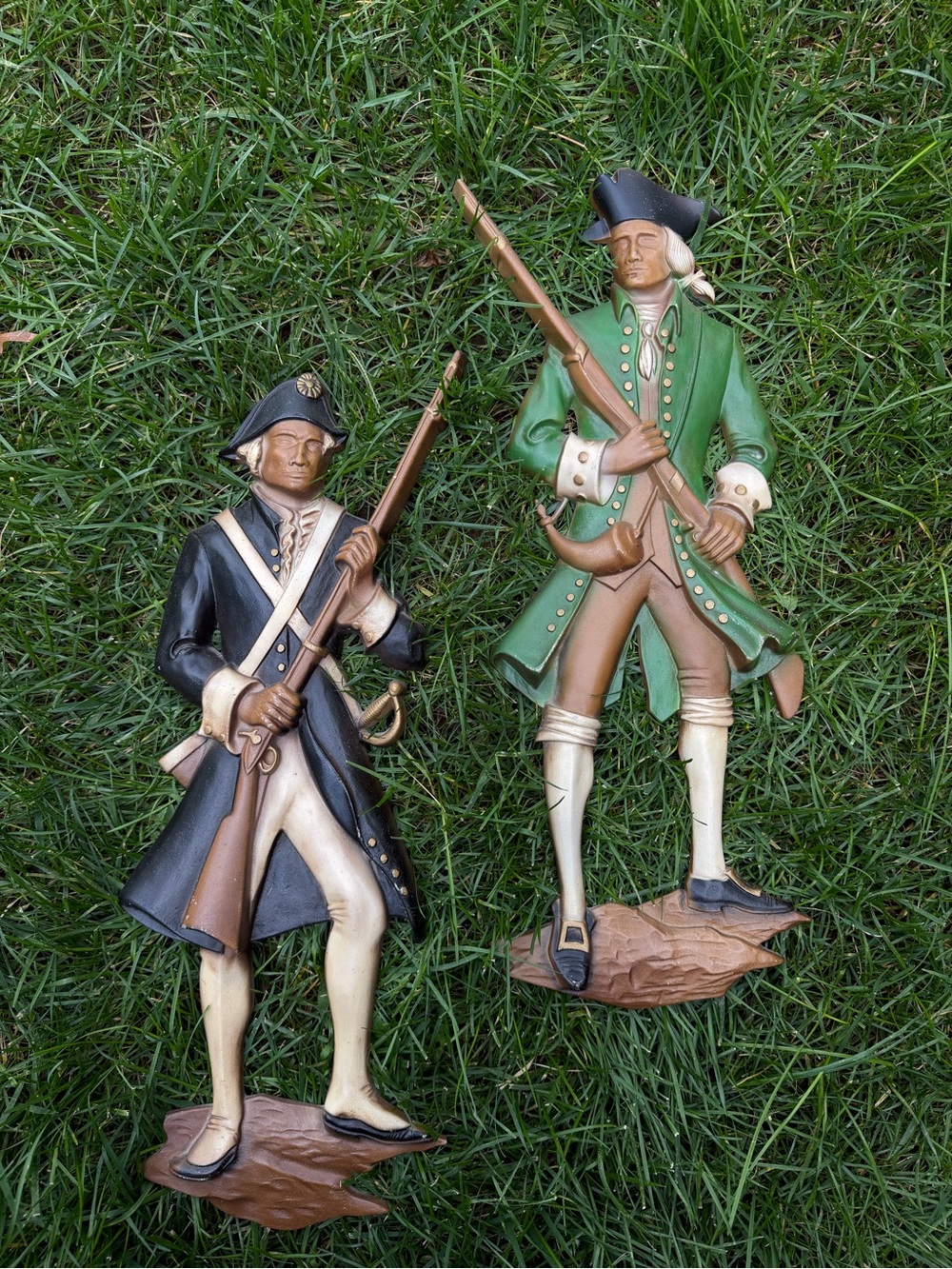 Vintage Sexton Revolutionary War Metal Wall Plaques